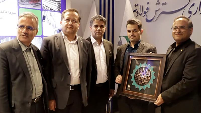 حضور سرپرستی بانک آذربایجان‌شرقی در غرفه گسترش فولاد تبریز در متافو ۱۴۰۴